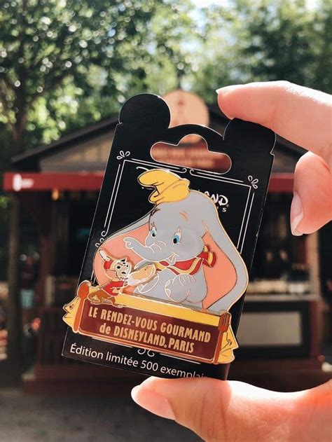 Pin De Kate Marie Em Disney Pin Trading