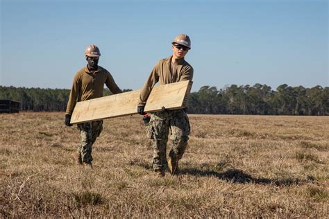 Dvids Images Marine Engineers And Navy Seabees Establish