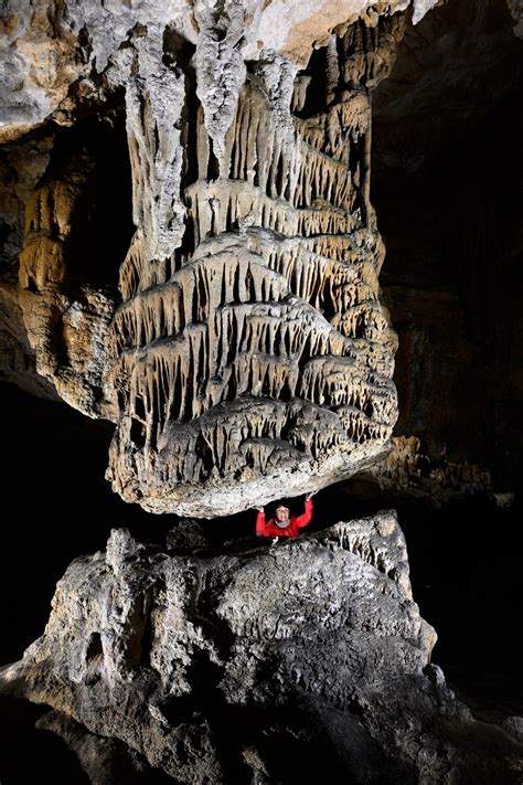 Photo Grotte préhistorique de Bédeilhac Ariège Grande colonne au