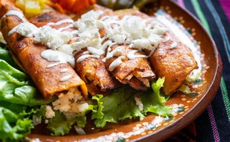 Receta De Enchiladas Tradicionales Mexicanas Al Estilo Queretanas