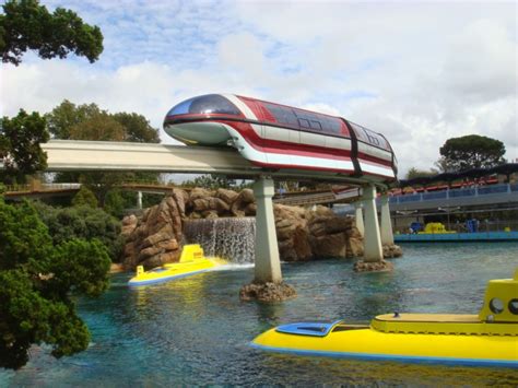 Disneyland - Monorail