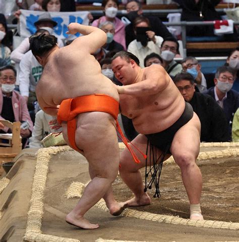 662日ぶり幕内土俵 朝乃山が白星発進 水戸龍を寄り切り― スポニチ Sponichi Annex スポーツ