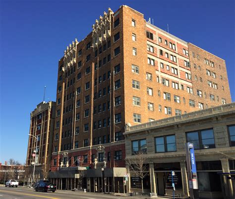 Planned Streetcar Extension Spurs Redevelopment Of Midtown Kansas City Hotel Kcur