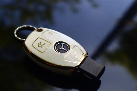 Mercedes Benz Key Fob (White) – FASTIDEA SHOP