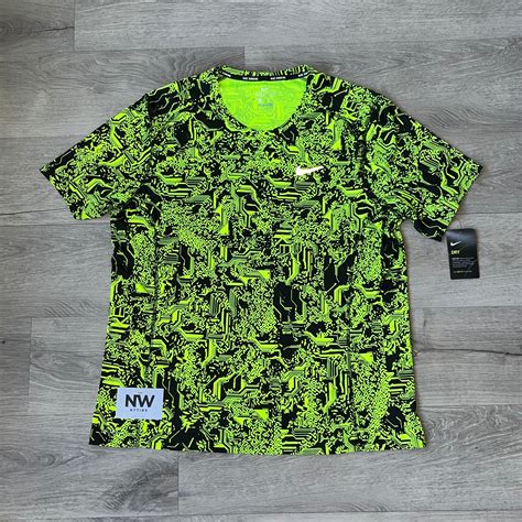 Nike Uv Dry Miler Volt W Tags North West Attire