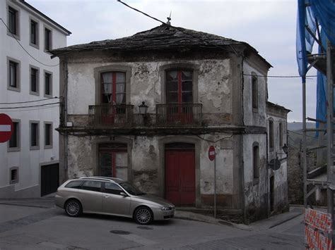 20100516 022 1304 Jakobus Vilalba Hausfassade Ruine Balkon Flickr