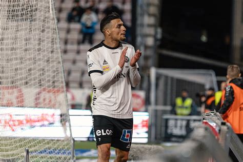 Startelvan Mot Halmstads Bk Sk Fotboll