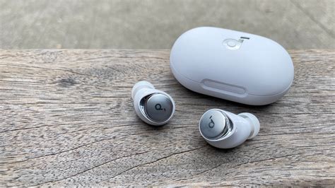 How to Charge Wireless Earbuds - soundcore US