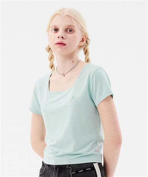 MUSINSA KIRSH Small Cherry Square Neck Cropped T Shirt Mint