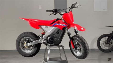 Watch This Guy Build His Own Honda Crf Electric Supermoto