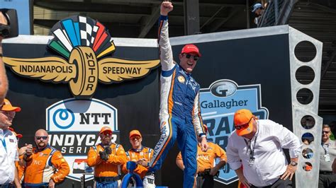 Scott Dixon Extends Win Streak To 19 At Indianapolis Gp Espn