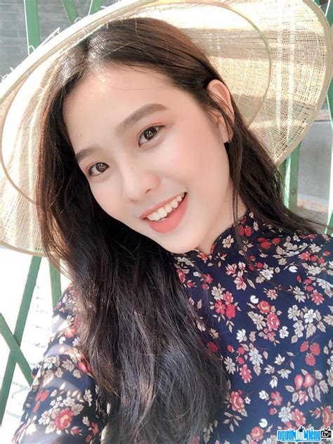 Hot girl Nguyễn Ngọc Minh Tú