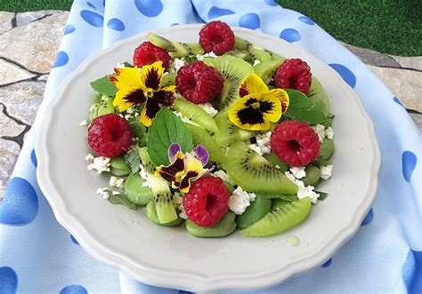 Sa Atka Z Bobem Malinami I Kiwi Doradcasmaku Pl