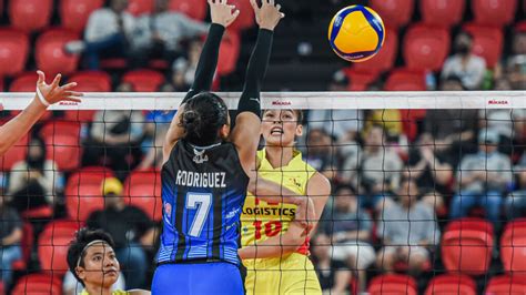 Pvl F Logistics Dominates Foton Punches Ticket To Semis