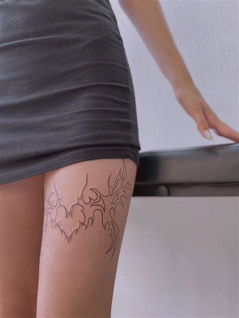 тату на ляжке Idee per tatuaggi Tatuaggi Idee