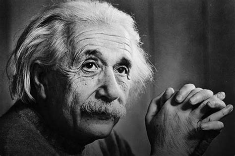 Bài học tuyệt vời sau thói quen của thiên tài Albert Einstein Báo