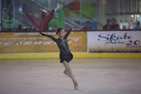 Ice Skating Bx Rink Bintaro Htm Dan Peraturan