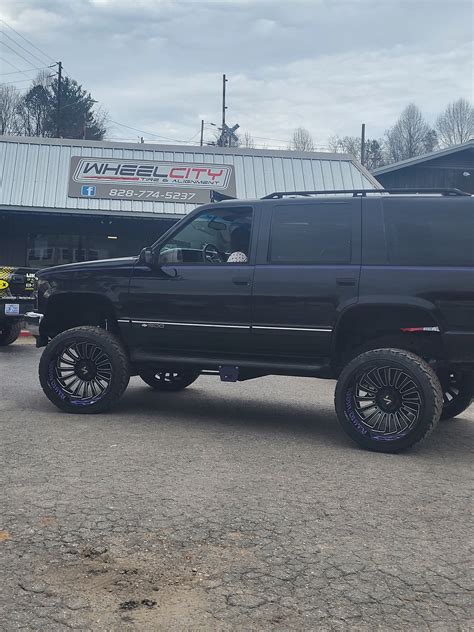 View build 6 Inch Lifted 1997 Chevy Tahoe 4WD | Rough Country