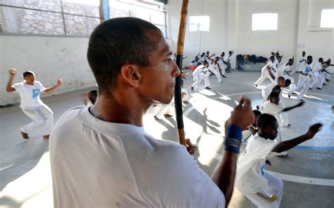 Centro Cultural Palace Ter Aulas De Capoeira Para Comunidade