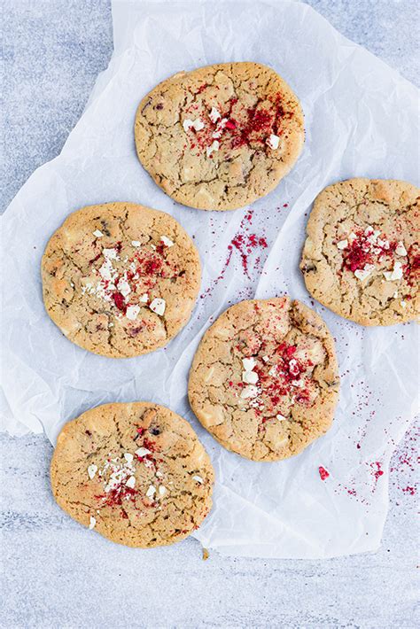 Chocolate Chip Cookies Met Witte Chocolade En Aardbei Brenda Kookt