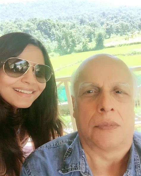 Have You Seen These Candid Pictures Of Mahesh Bhatt With His Daughters