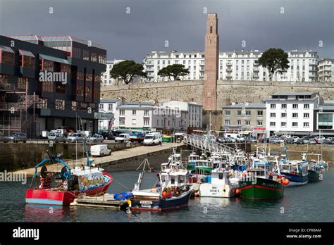 Hafen Brest Fotos Und Bildmaterial In Hoher Aufl Sung Alamy