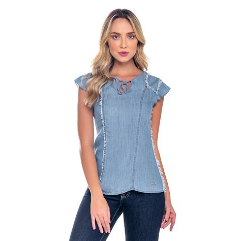 Blusa Feminina Latifundio Manga Curta Jeans Claro Blusa Jeans