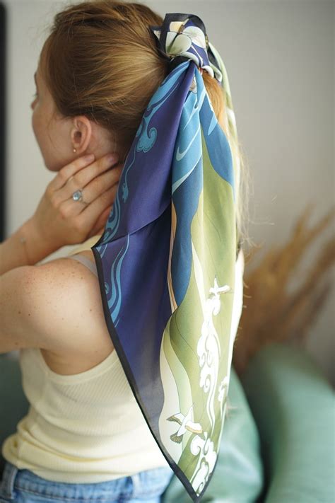 100% silk scarf (70x70 cm) – noorkuu.com