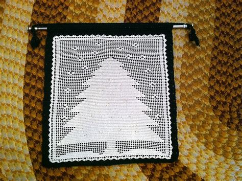 Ravelry Lighted Christmas Wall Hanging Pattern By Joyce Geisler