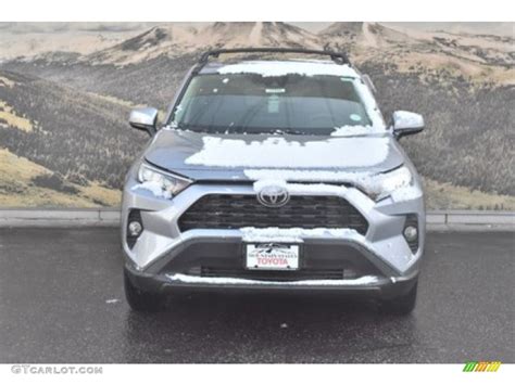 2020 Silver Sky Metallic Toyota Rav4 Xle Awd 137031991 Photo 2