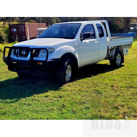 2 2010 Nissan Navara RX 4x4 D40 Lot 1375171 CARBIDS