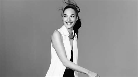 Gal Gadot Smiling Wallpaper Hd Celebrities K Wallpapers Images The