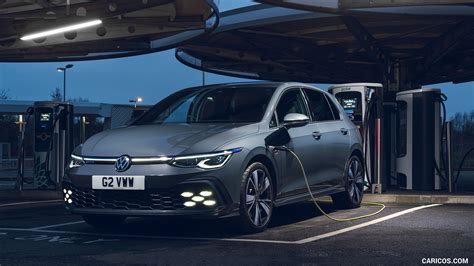 Volkswagen Golf GTE | 2021MY Plug-In Hybrid (UK-Spec) | Front Three-Quarter