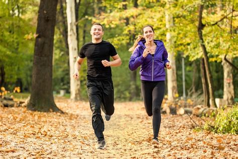 Premium Photo | Jogging in park