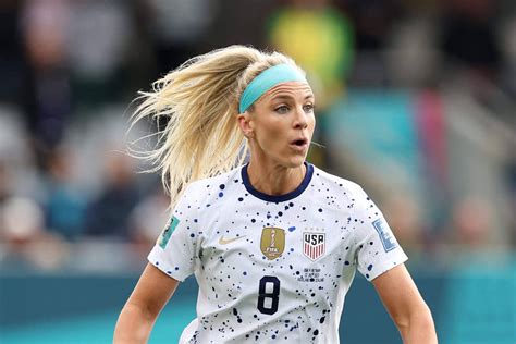 Julie Ertz At Center Back For The USWNT Might Have Been A Shock But It