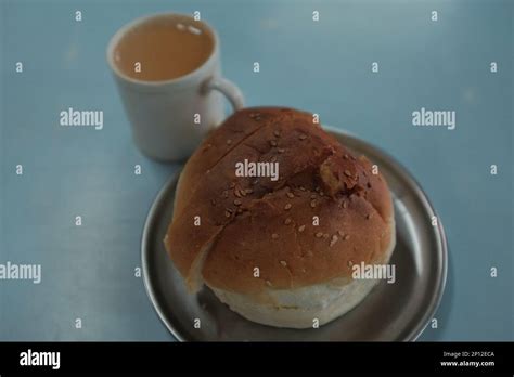 maska bun  res stock photography  images alamy