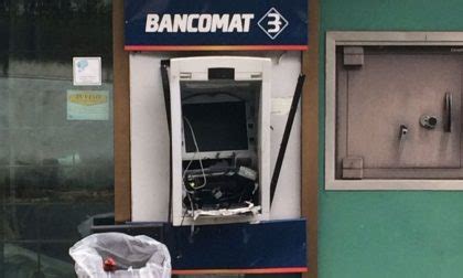 Lonato Fanno Saltare Bancomat Nella Notte Prima Brescia