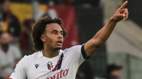 Joshua Zirkzee Manchester United Agree Transfer Deal For Bologna