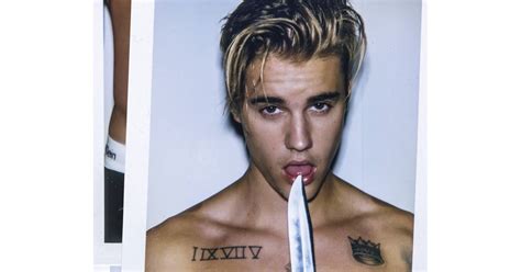 Justin Bieber Posa Sem Camisa Para Revista E Nega Namoro Hailey