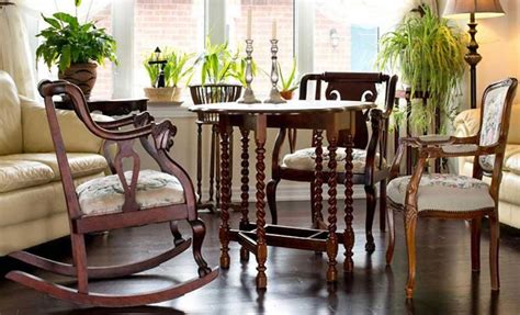 Colonial Style Furniture: Blends European & American Motifs