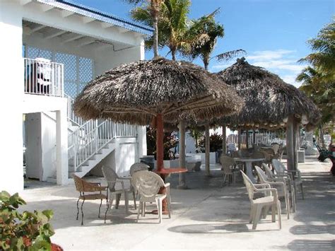 tiki area - Picture of Key Colony Beach Motel, Key Colony Beach ...