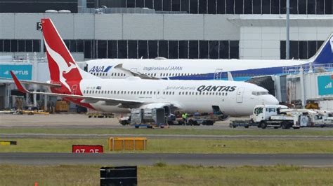 A Passenger On The Qantas Mayday Flight Has Detailed What It Was Like