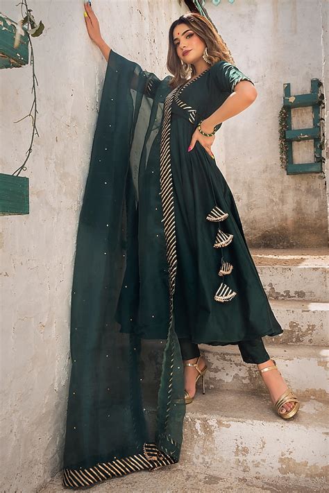 Dark Green Silk Anarkali Set By Pomcha Jaipur At Pernias Pop Up Shop 2025