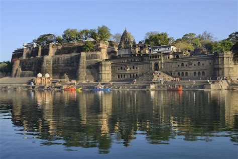 Maheshwar in Madhya Pradesh: Essential Travel Guide