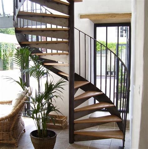 Idl Curved Shape Steel Bar Spiral Staircase For Villa Indoor