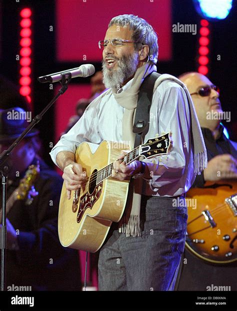 Singer Yusuf Formerly Cat Stevens Hi Res Stock Photography And Images