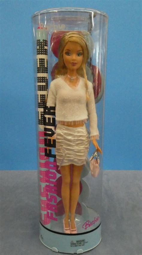 ~ 2005 Fashion Fever Barbie H0916 2000 2009 Dolls And Clothing