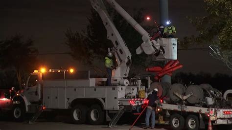 Strong Winds Cause Power Outages Throughout Houston Abc13 Houston