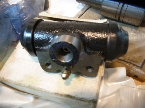 Clark Forklift Brake Wheel Cylinder Ebay