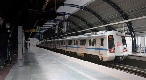 An Introduction to Delhi Metro Train Travel